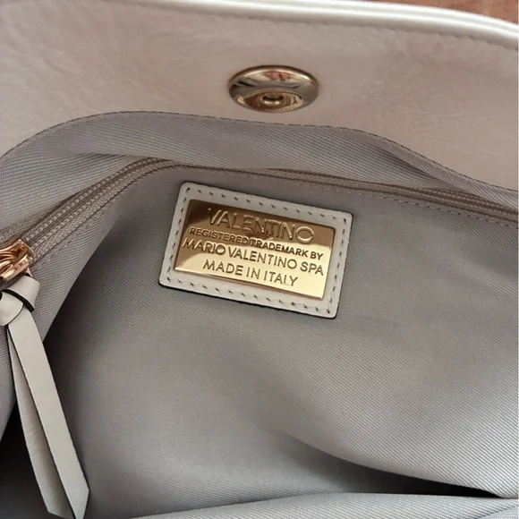 Valentino Cream Chain Shoulder Bag - Picture 7 of 11